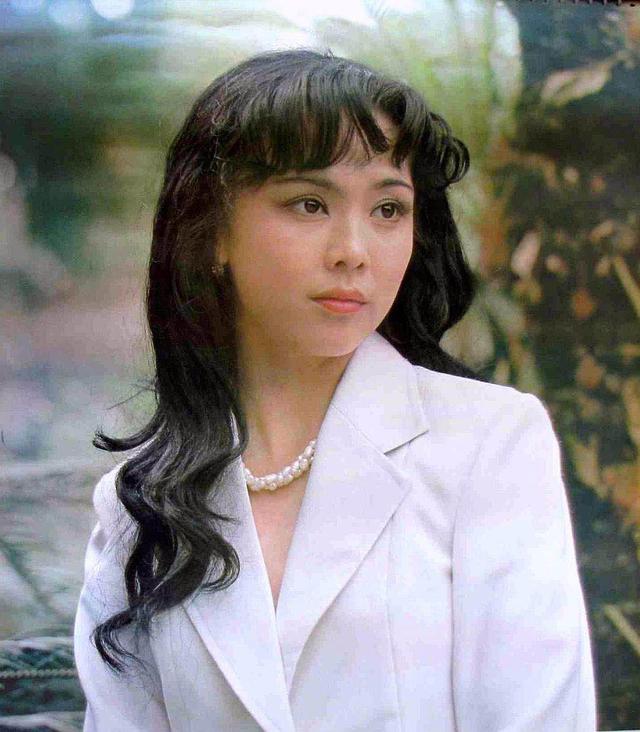 80年代女明星 冷眉 短发女神 演艺生涯_娱乐圈10大短发女神