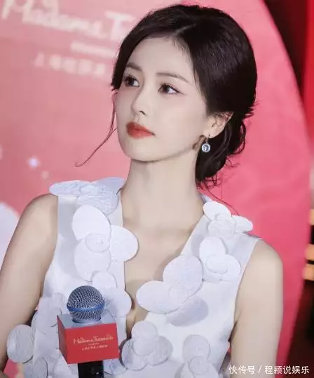 明星不戴眼镜原因_近视明星如何应对_有近视的女明星有哪些