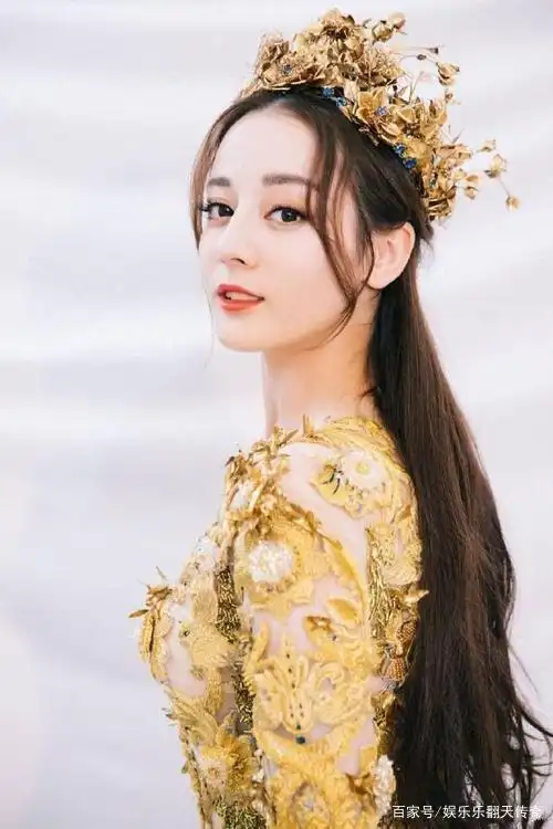 女明星脸上痣的美人_泪痣美女明星推荐_国内雀斑多的女明星